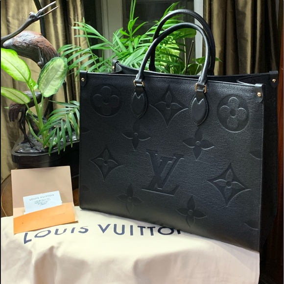 louis vuitton empreinte giant onthego gm black